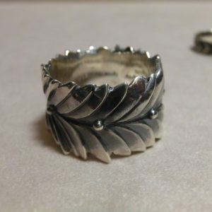 laurel wreath ring l 1