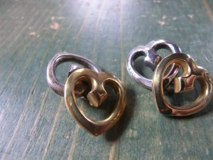 DOUBLE HEART CUFFLINKS4